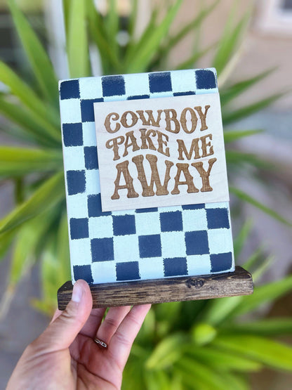 Checker Print Shelf Sitter