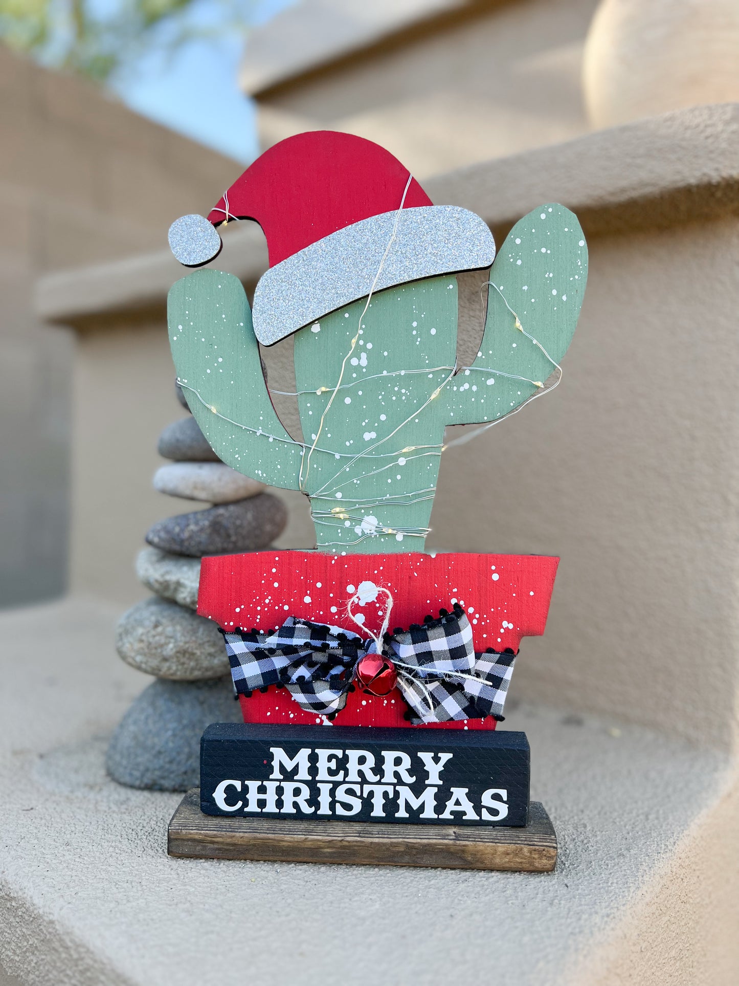 Christmas Cactus Wood Shelf Sitter